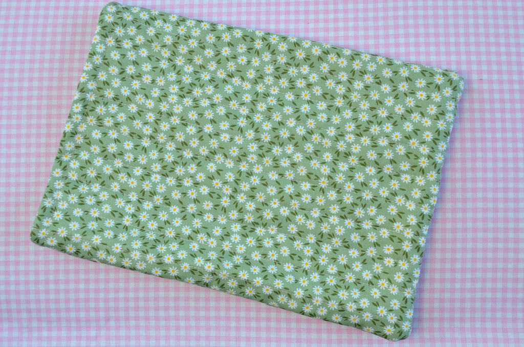 Green Daisy Book/E-book/Tablet Case