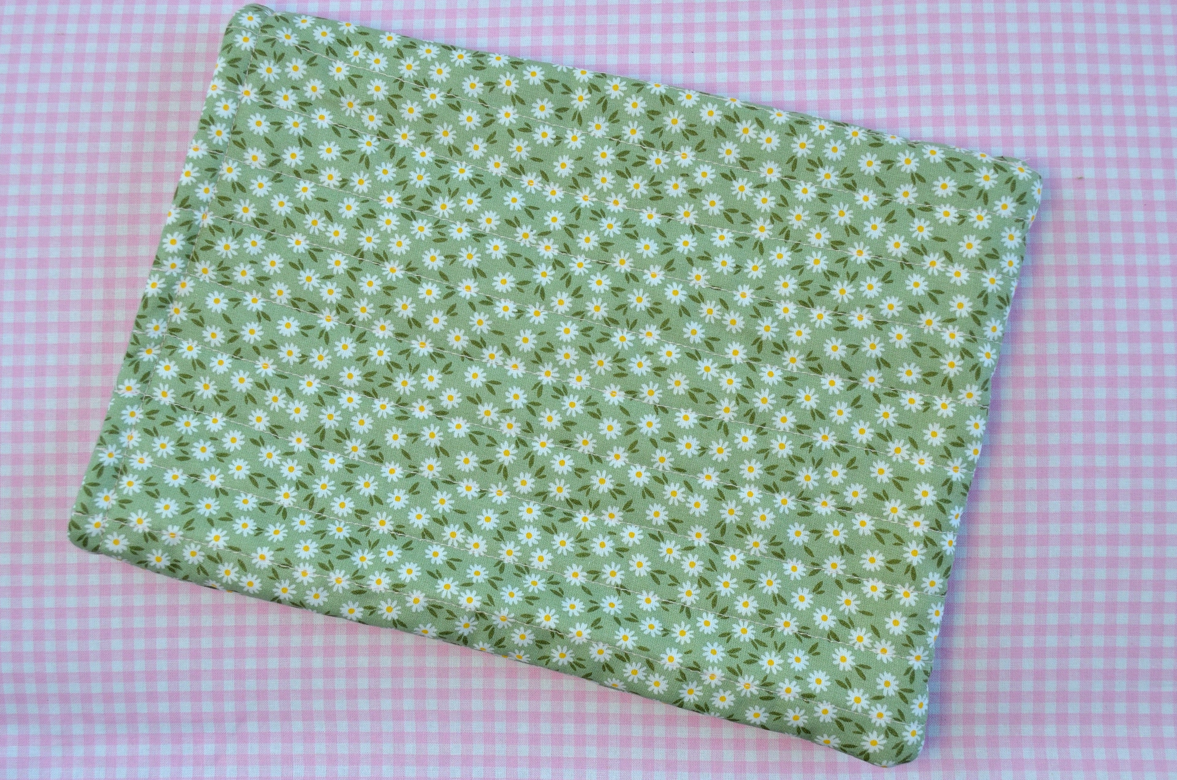 Green Daisy Book/E-book/Tablet Case
