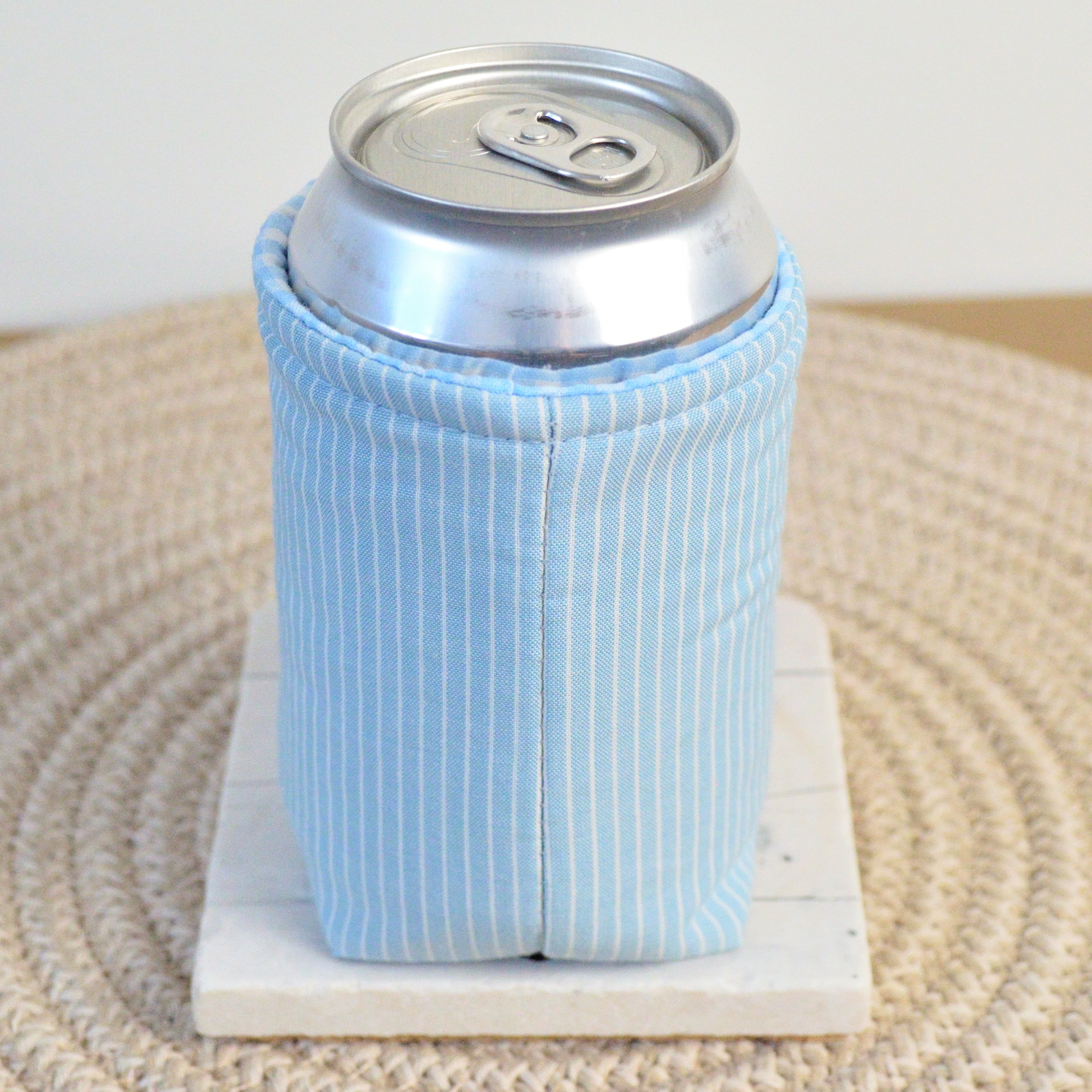 coastal stripe can koozie