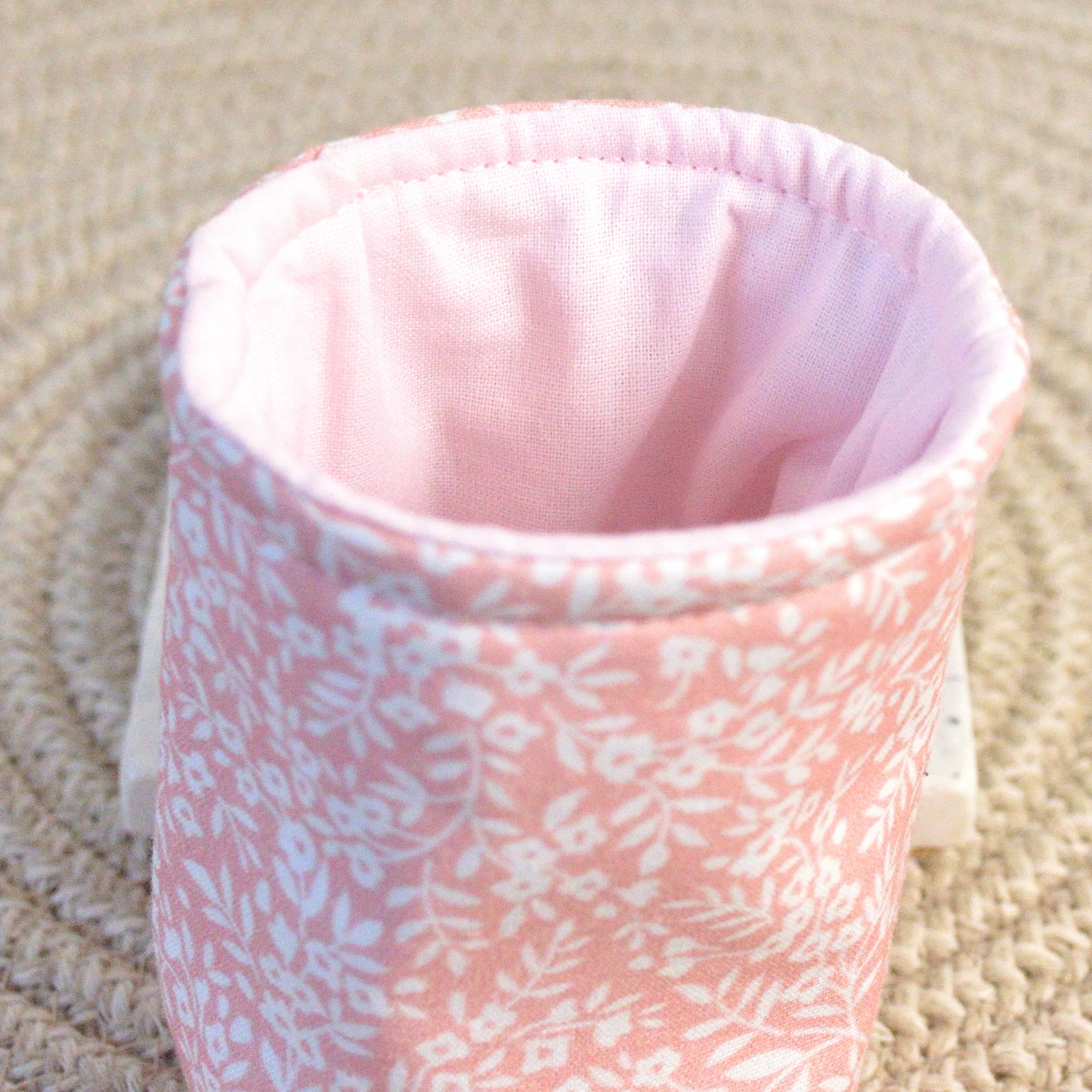 blush fern can koozie