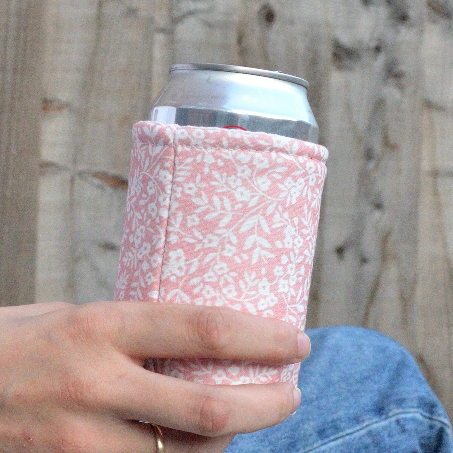 blush fern can koozie